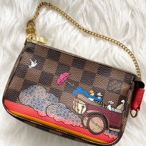 Louis Vuitton 2015 Limited Edition Mini Pouchette